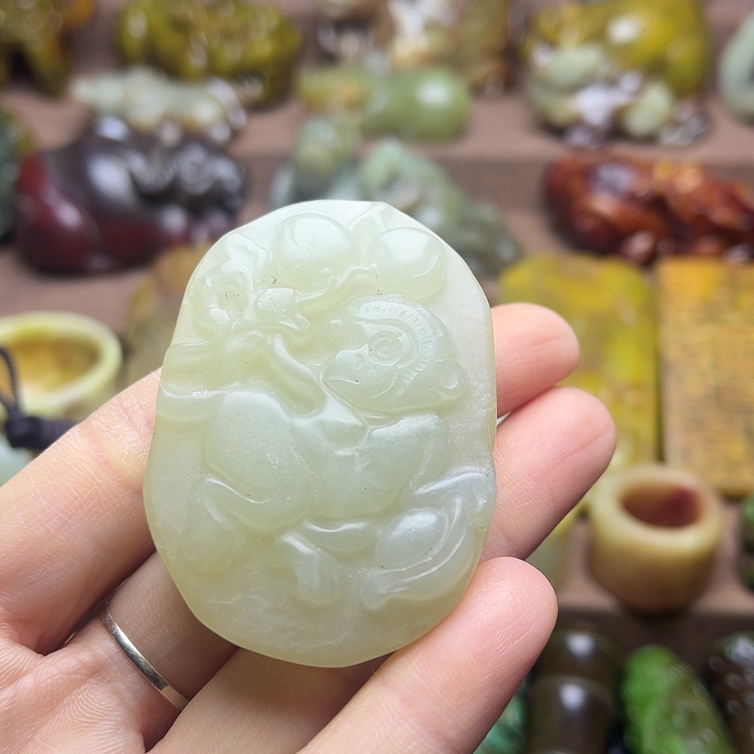 白玉菩提吊坠122。。