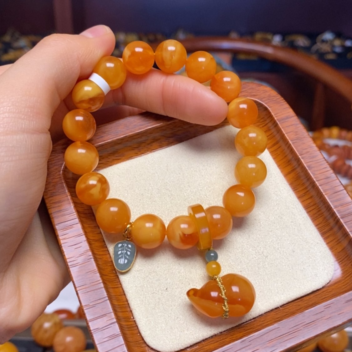 【闪购商品】蜜蜡手链未镶嵌手串