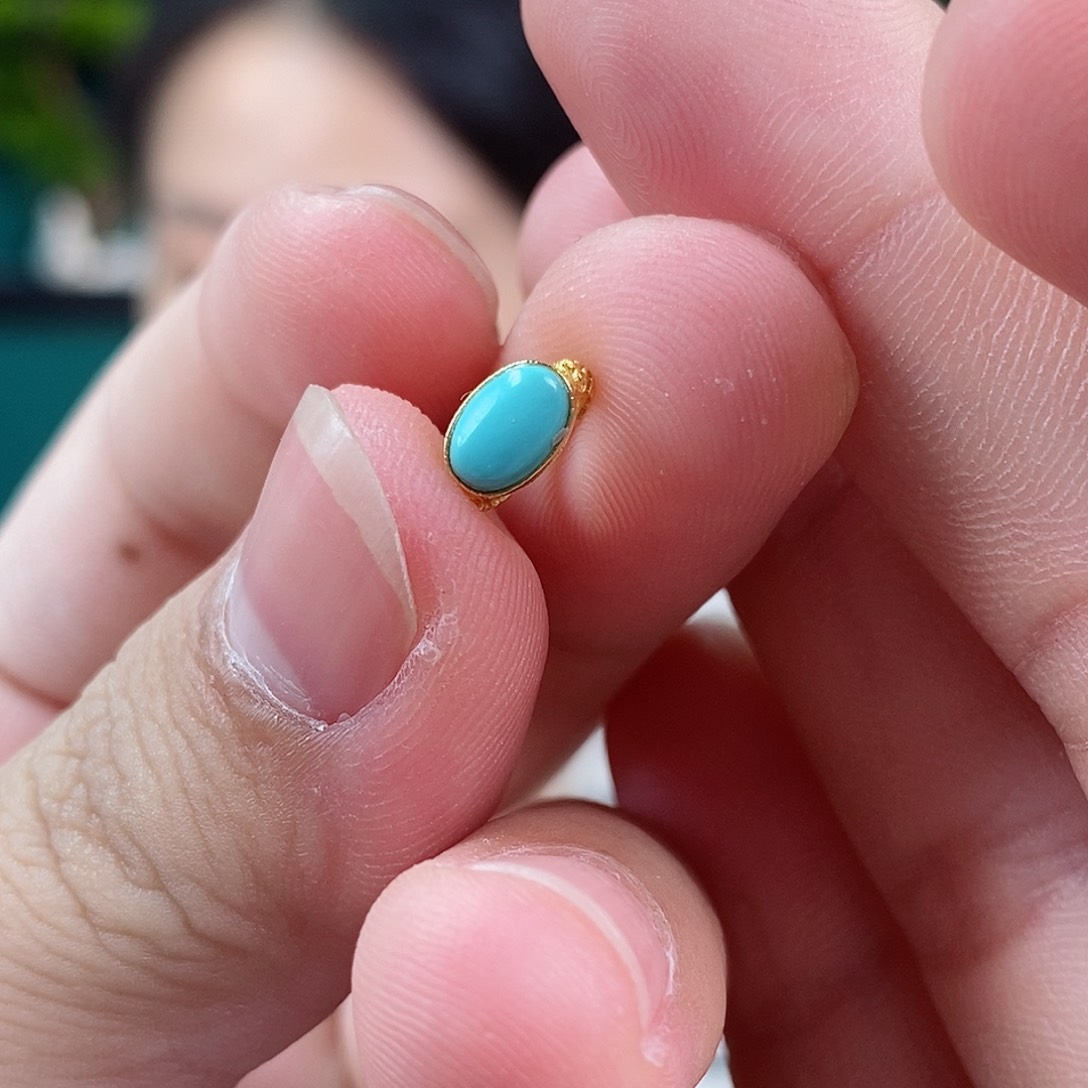 绿松石珠宝奇石18K金镶嵌