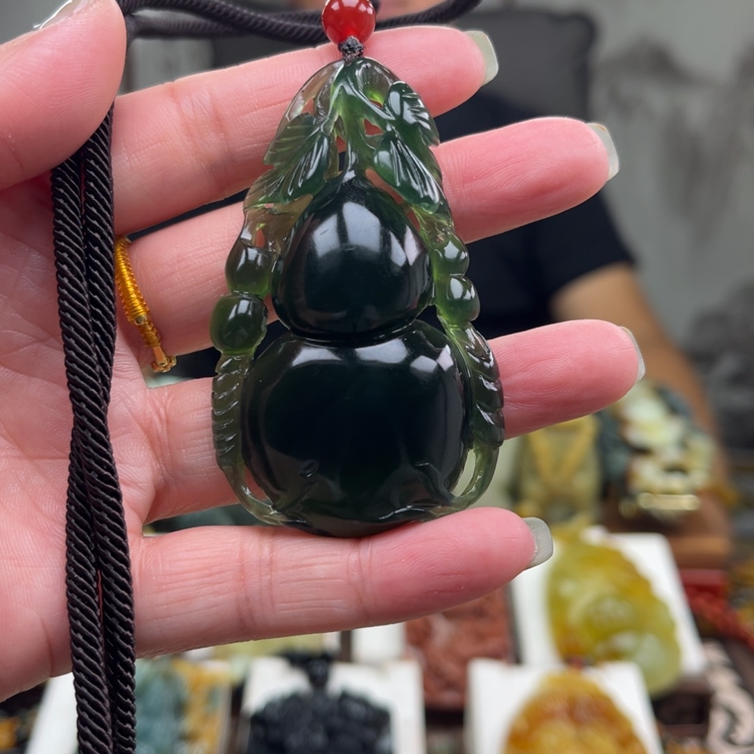 岫玉未镶嵌挂件挂件