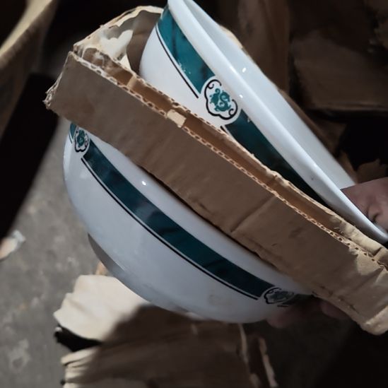 茶盏陶瓷盘子碗啥都有