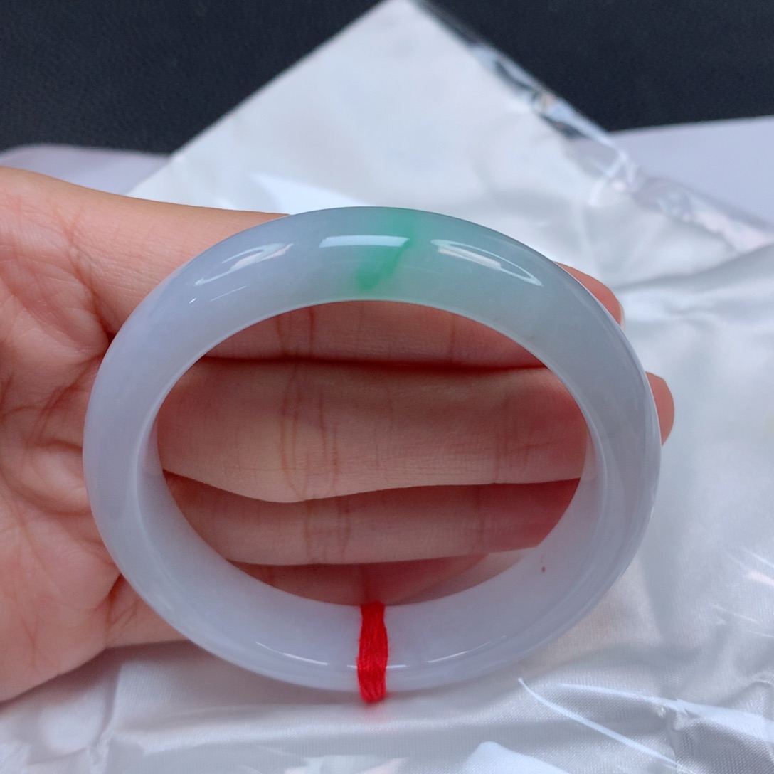 翡翠手镯未镶嵌?****y天然