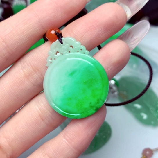 翡翠吊坠(不含链)未镶嵌