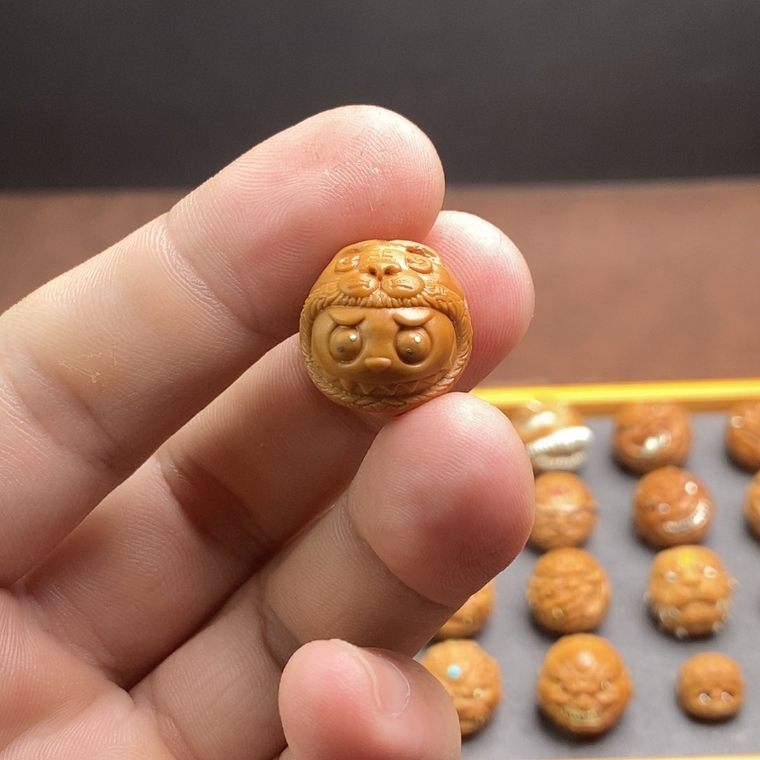 猴头单颗雕刻镶嵌拉布布