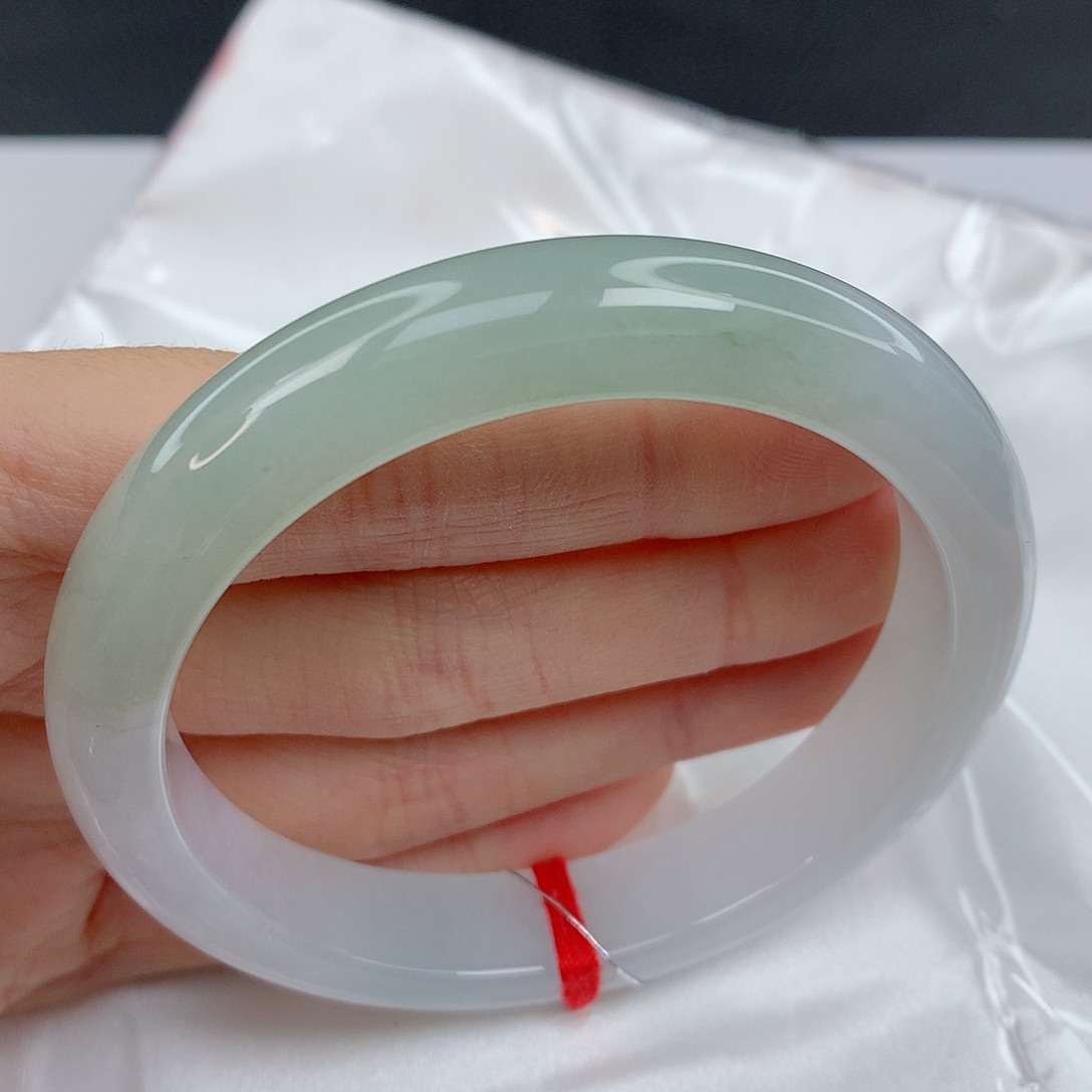 翡翠手镯未镶嵌58.3正圈半山水种水好