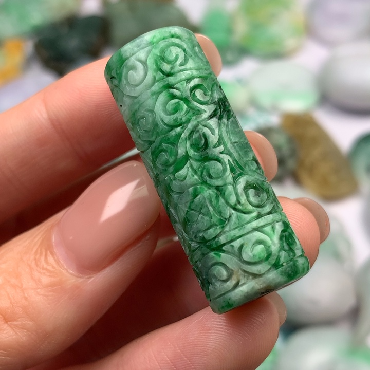 定制翡翠未镶嵌翡翠