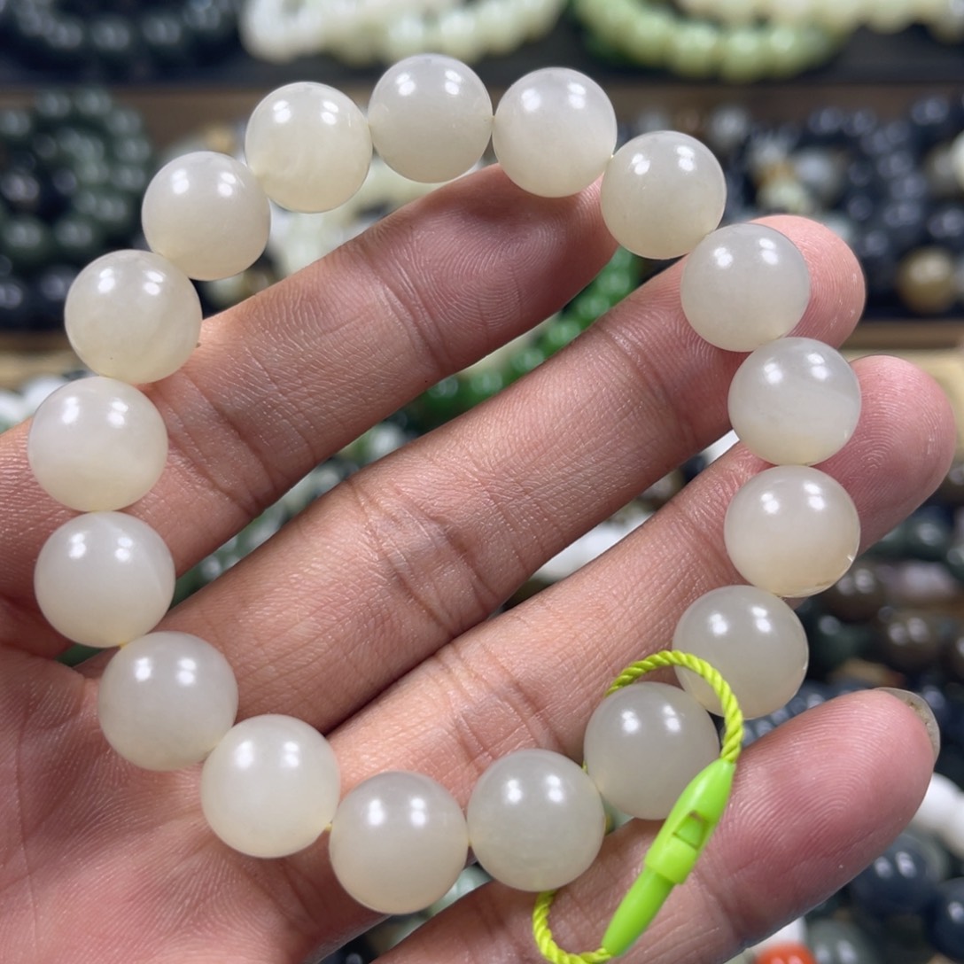 和田玉手串未镶嵌