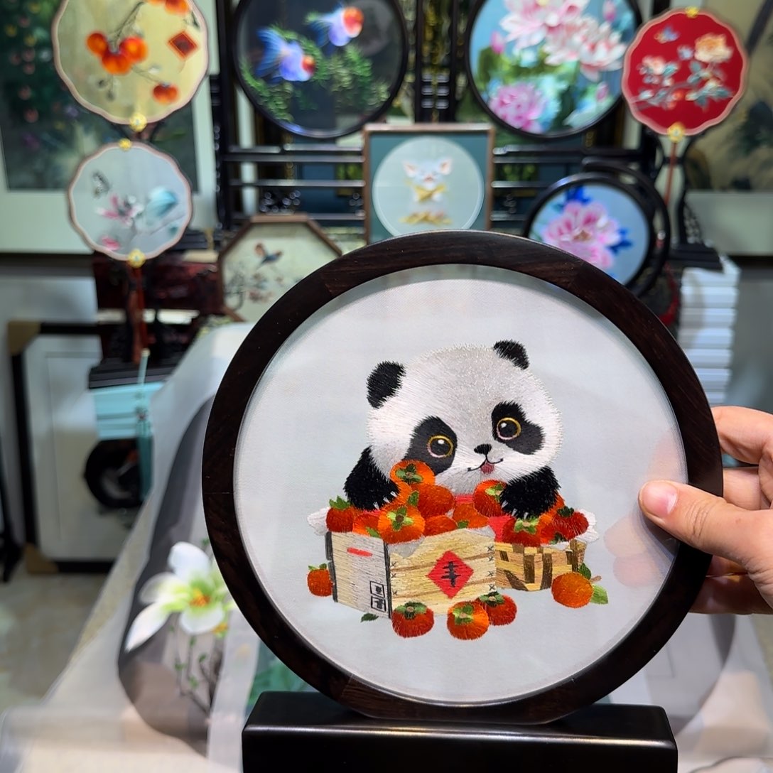 刺绣刺绣工艺精湛