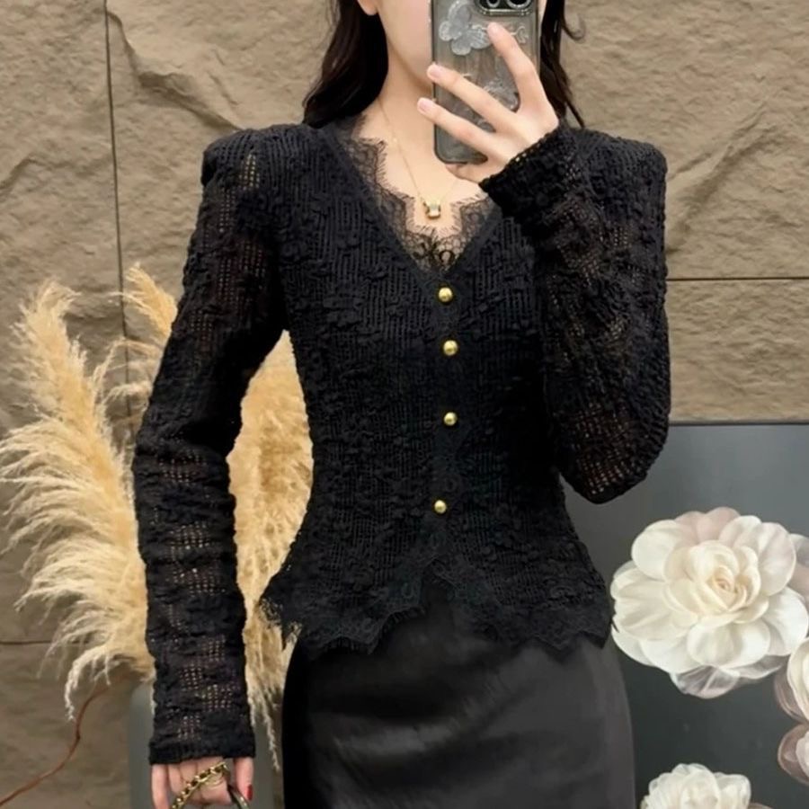 法式蕾丝花边V领衬衫女春季新款小众性感洋气减龄别致长袖上衣女