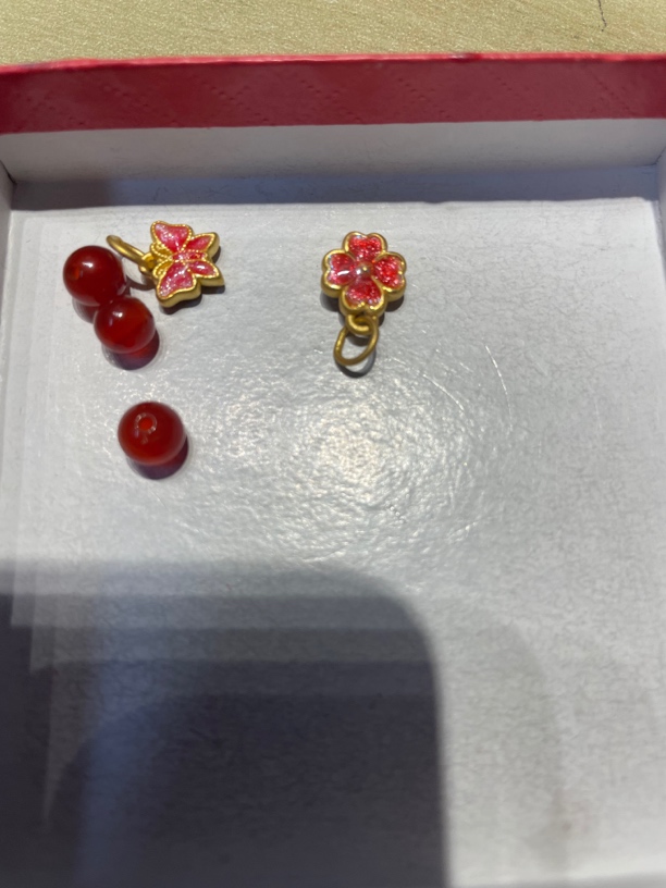                足金a2    加 玛 瑙