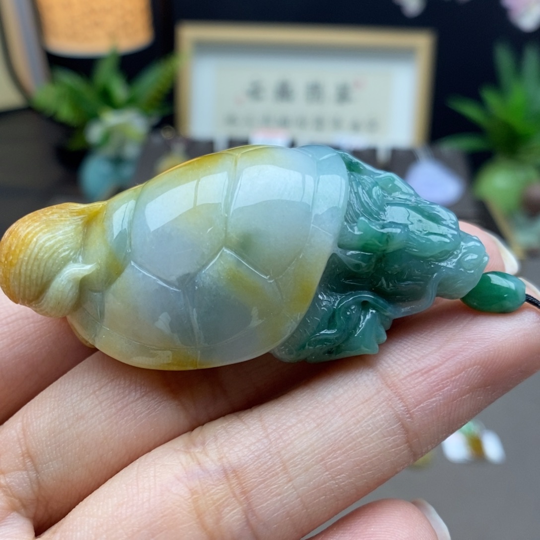 翡翠未镶嵌颈饰吊坠58