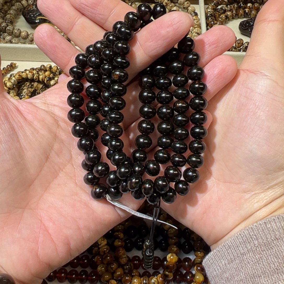 知***足琥珀未镶嵌裸石抚顺琥珀翳珀8m108