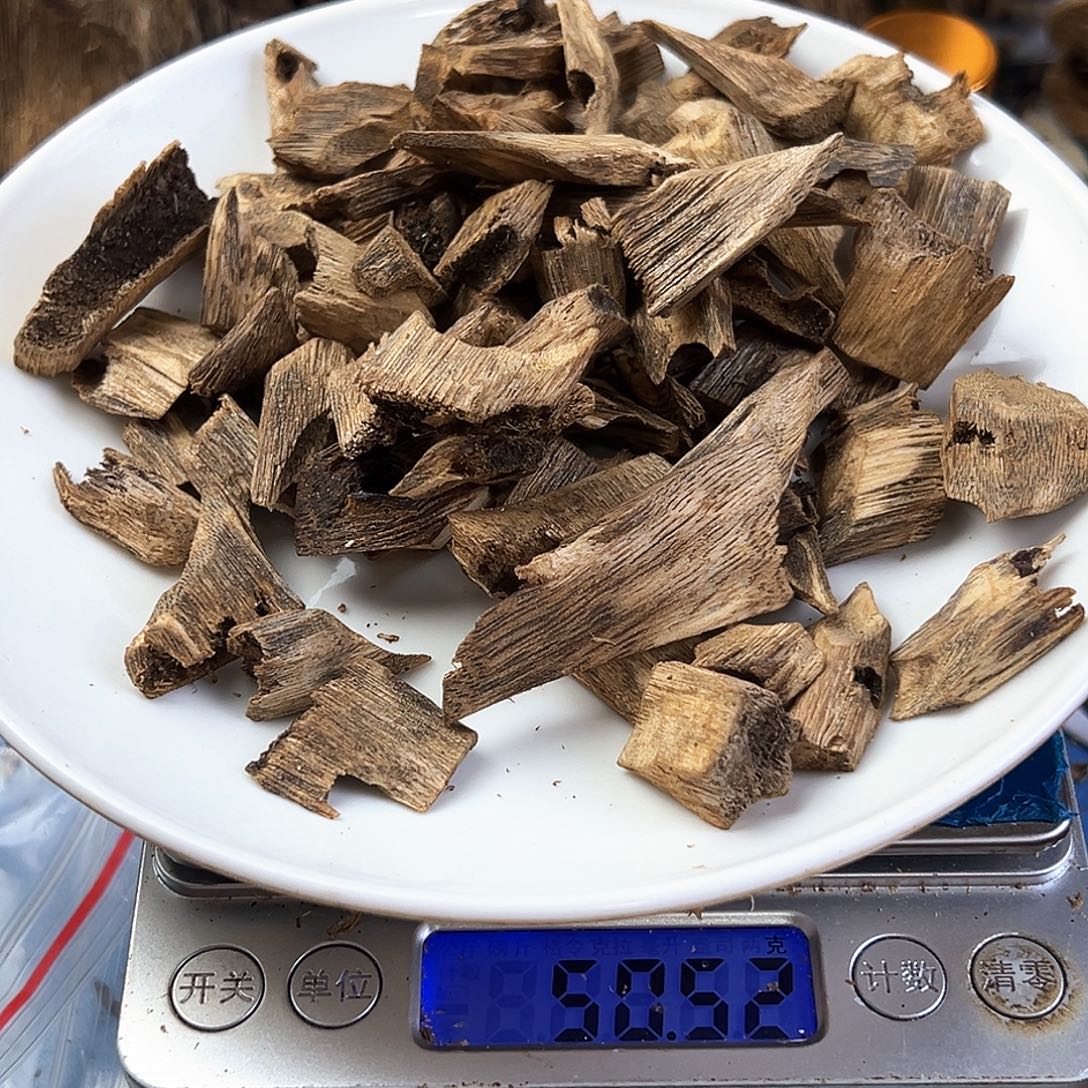 香料绿奇楠透顶绿块料50