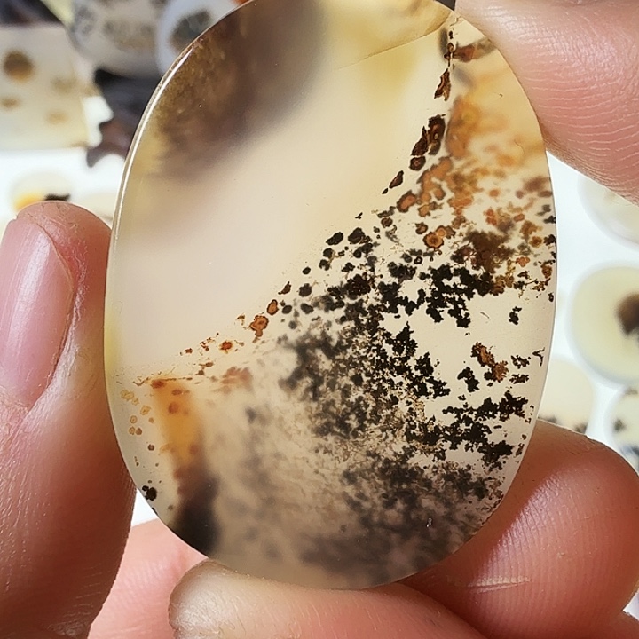 玛瑙/玉髓未镶嵌珠宝半成品