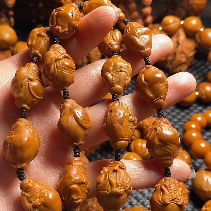 吊坠橄榄核弥勒手持