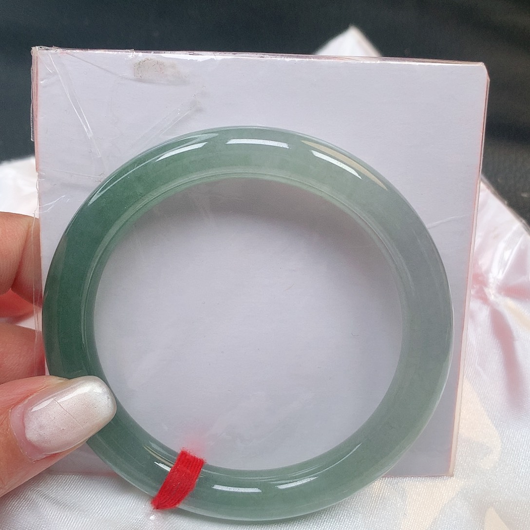 翡翠手镯未镶嵌翡翠手镯105号