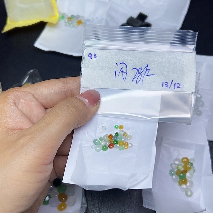 未镶嵌定制翡翠不