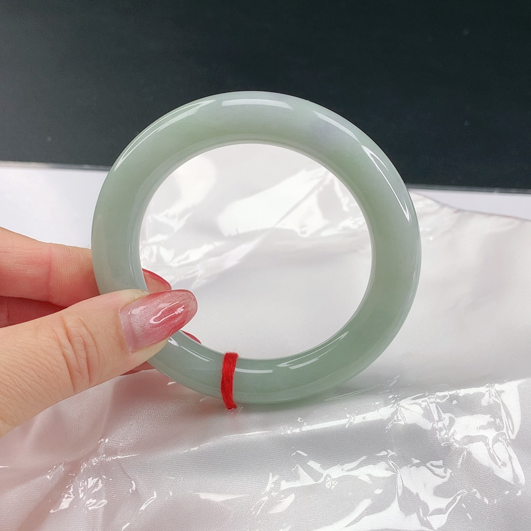 翡翠手镯未镶嵌翡翠0133