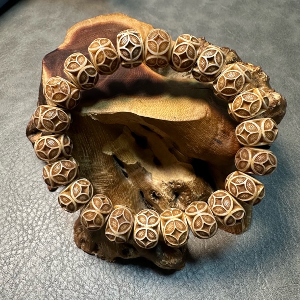   老料 雕刻 钱多多 手串 A082