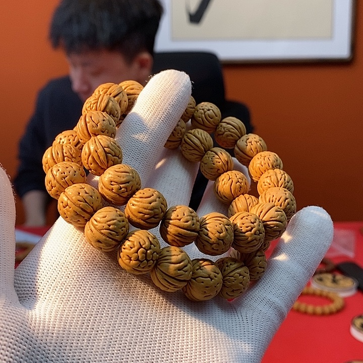 桃核手串B10 14  （尺寸误差0.5之间）