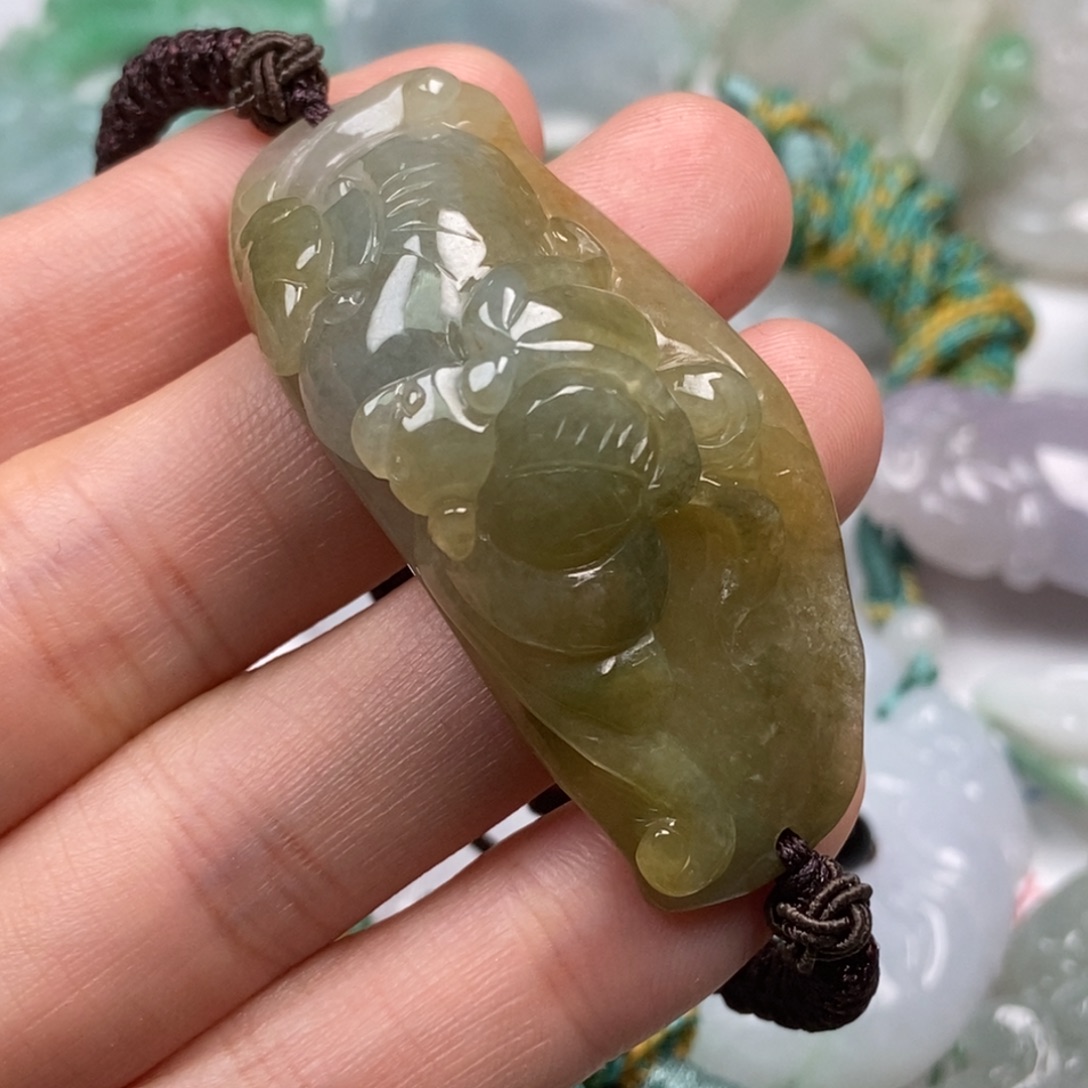 l***6翡翠未镶嵌颈饰翡翠