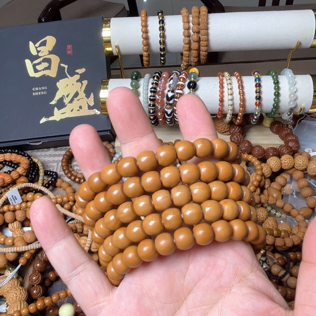 ****哥大叶紫檀（黑酸枝木类）