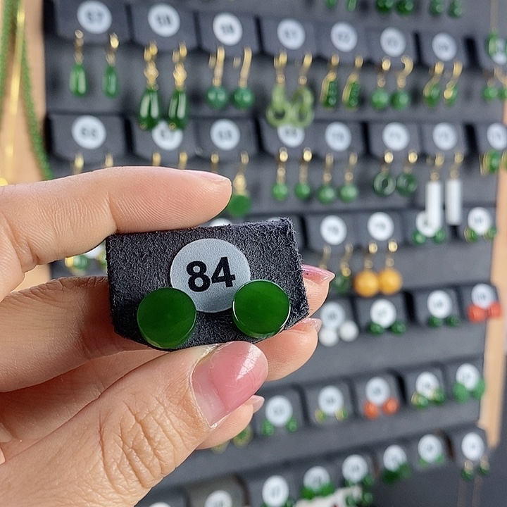 和田玉耳饰18K金镶嵌