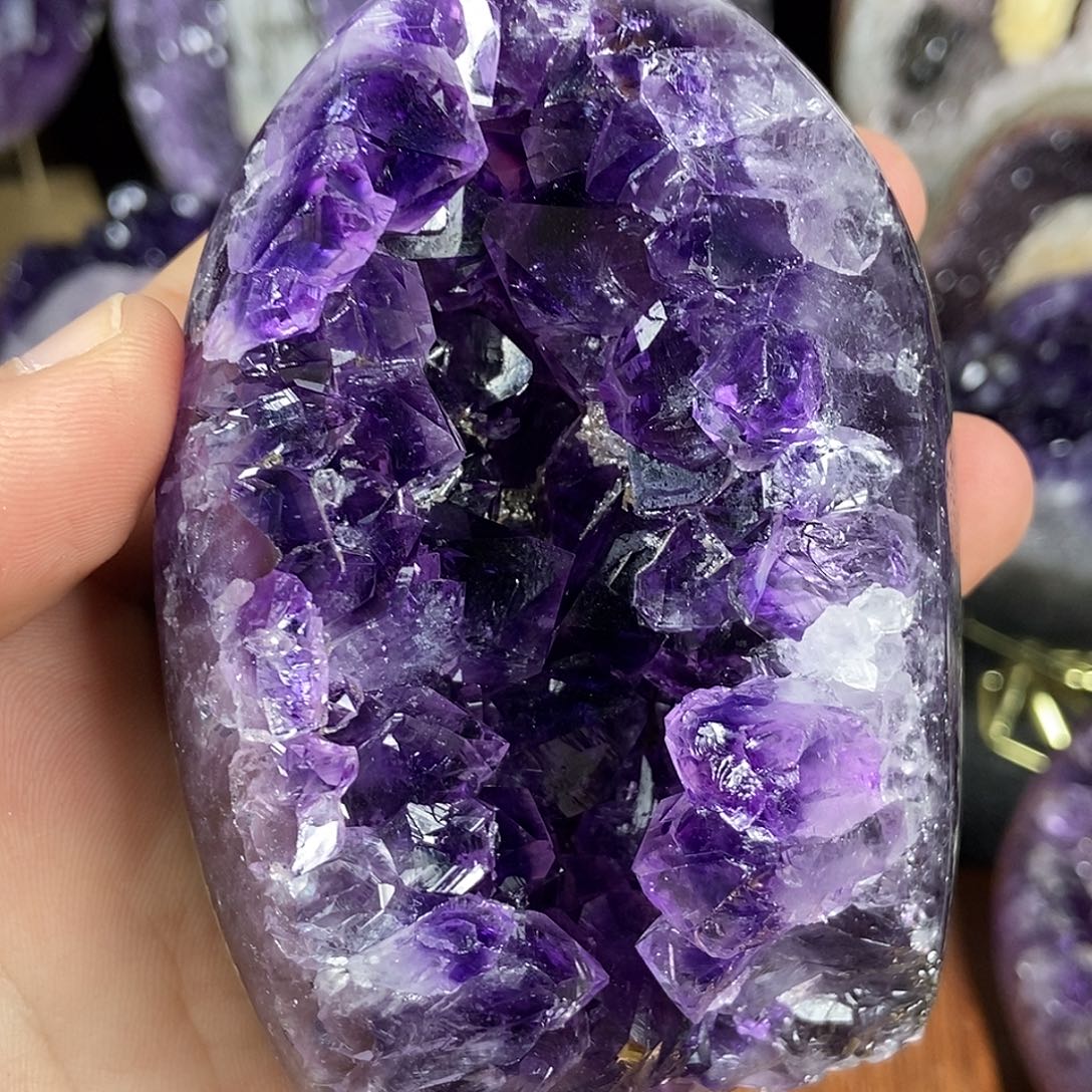紫晶大型摆件（非配饰）未镶嵌