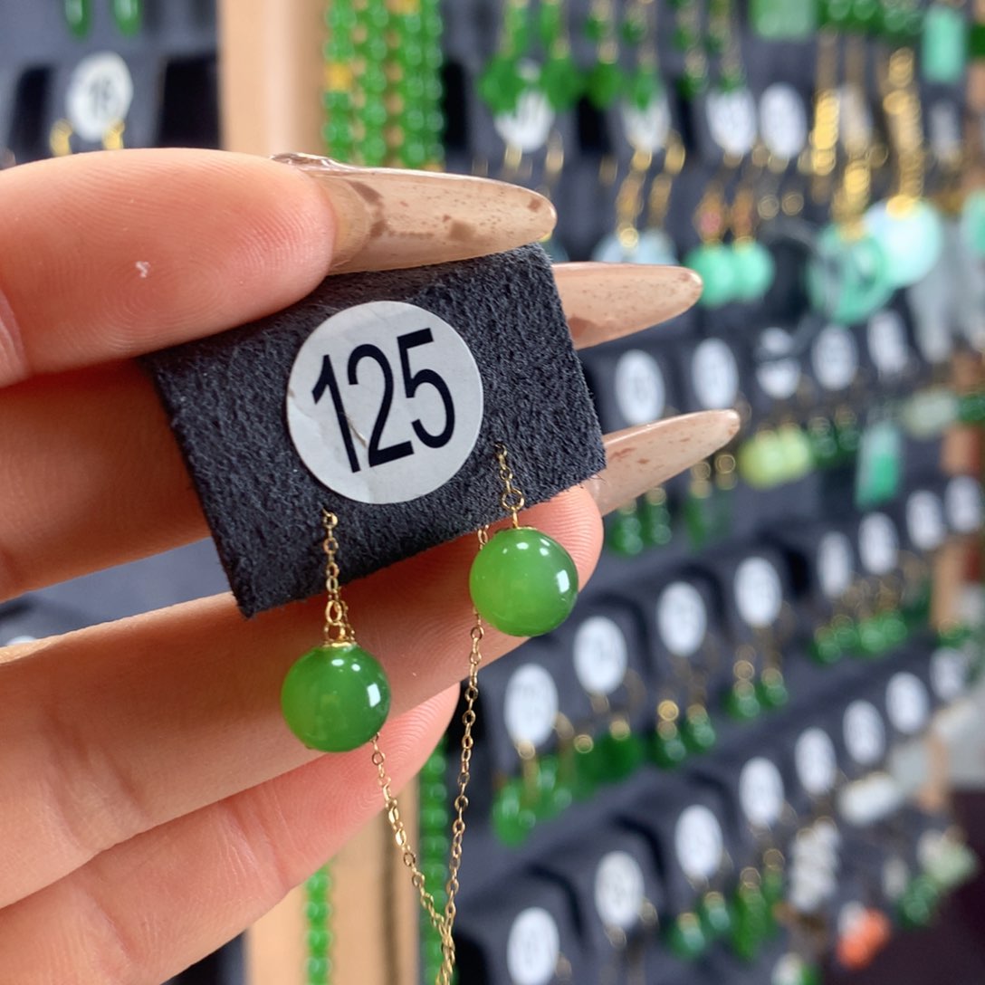 和田玉耳环18K金镶嵌