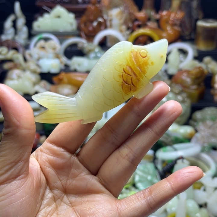 岫岩河磨玉（透闪石质玉）未镶嵌颈饰