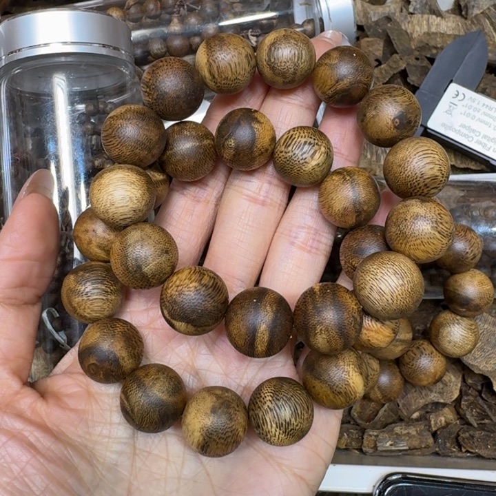 沉香手串白棋沉浮多样性发货1