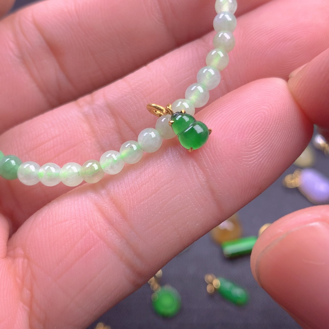 【闪购商品】颈饰18K金镶嵌翡翠翡翠