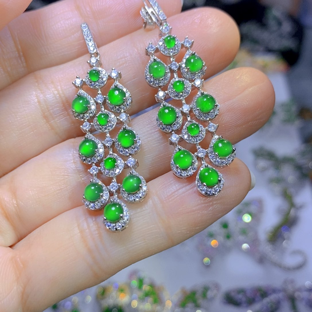 翡翠颈饰银S925镶嵌天然翡翠