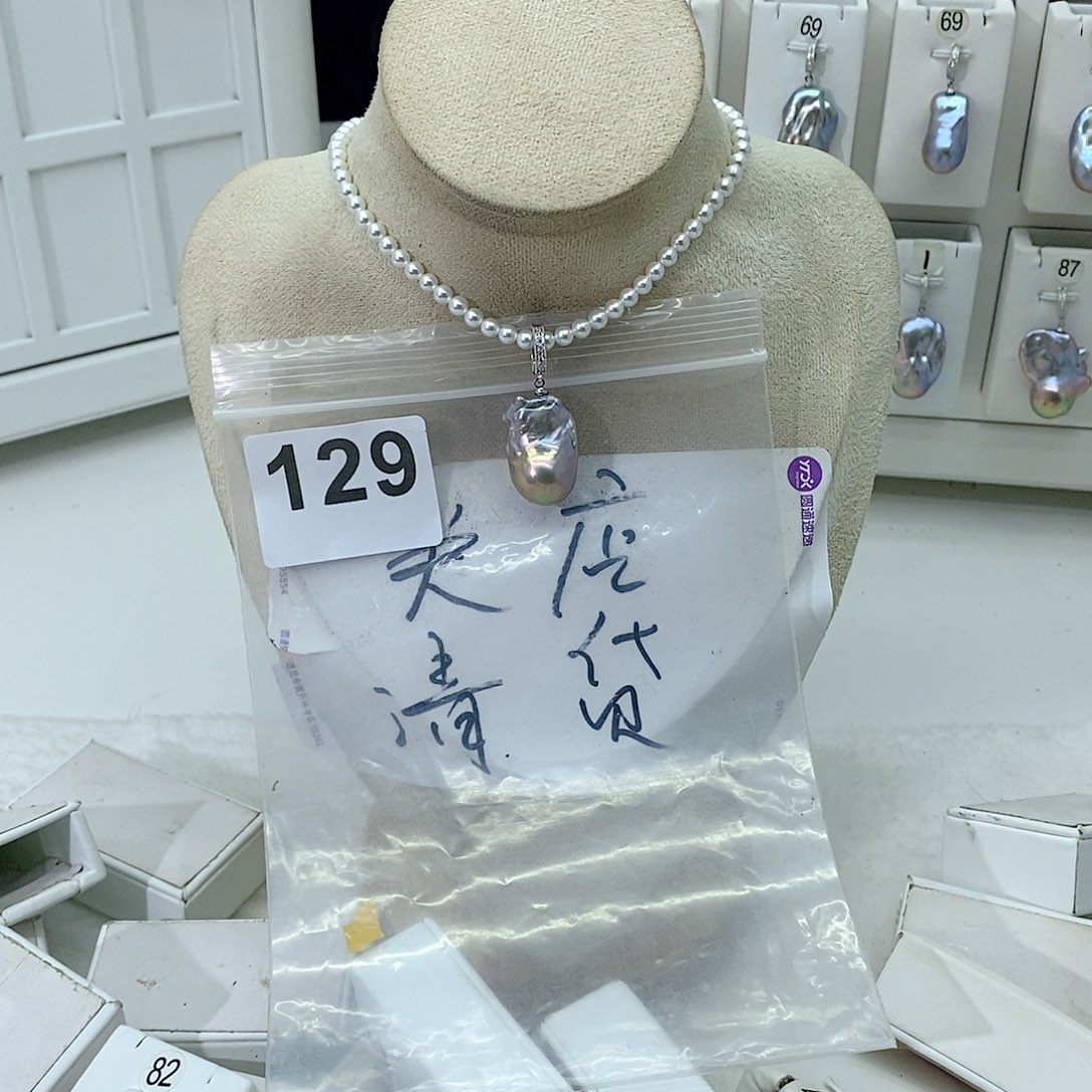 淡水珍珠颈饰合金