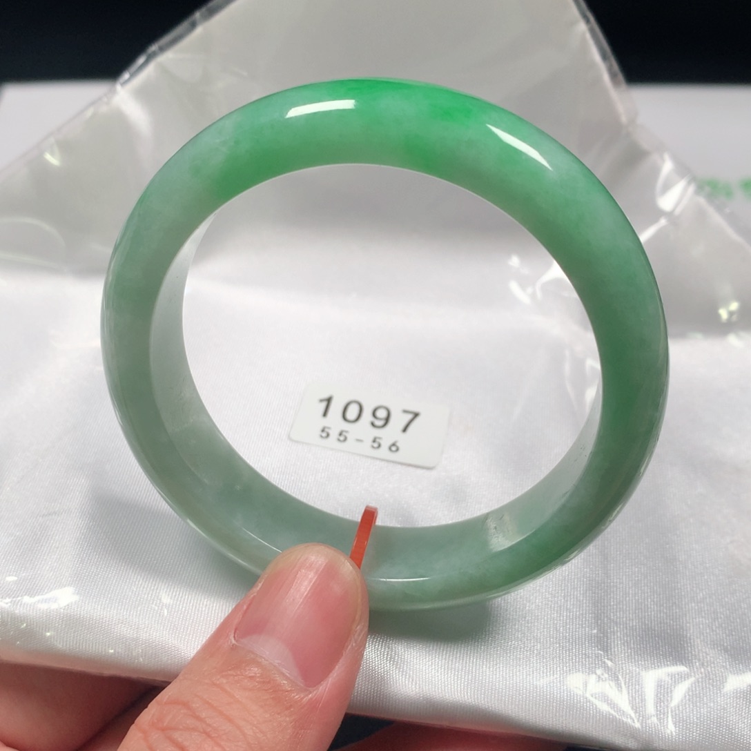 翡翠手镯未镶嵌编号1097