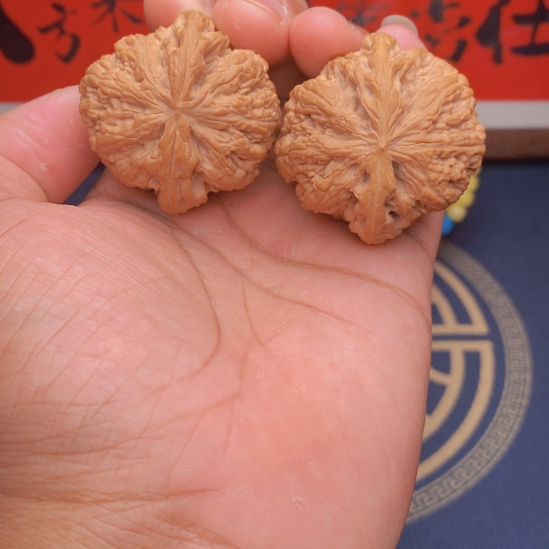 文玩核桃吊坠平谷大粗筋