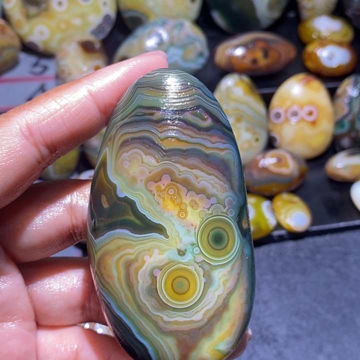 玛瑙/玉髓未镶嵌珠宝奇石160