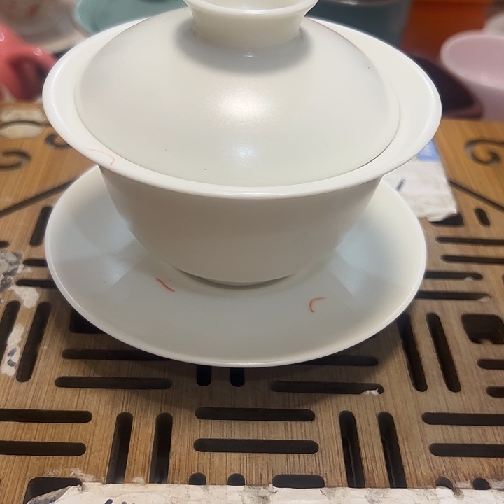 C***O微瑕介意的勿拍，喜欢再下单，谢谢支持！