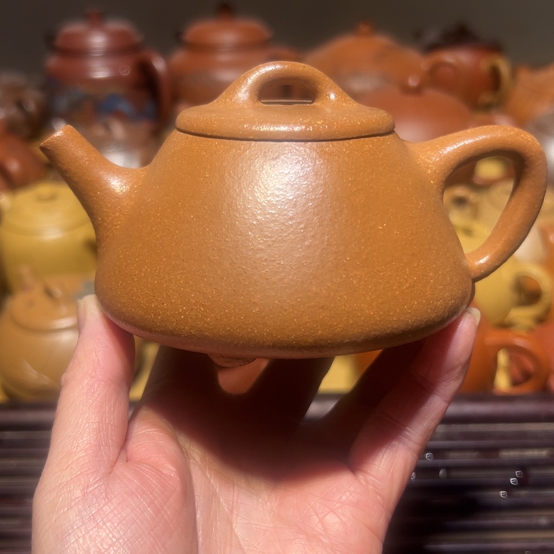 紫砂茶壶3点有点偏