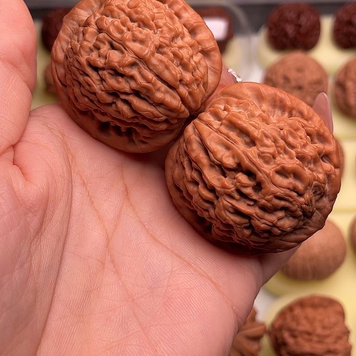 文玩核桃把件蚌****司莲花