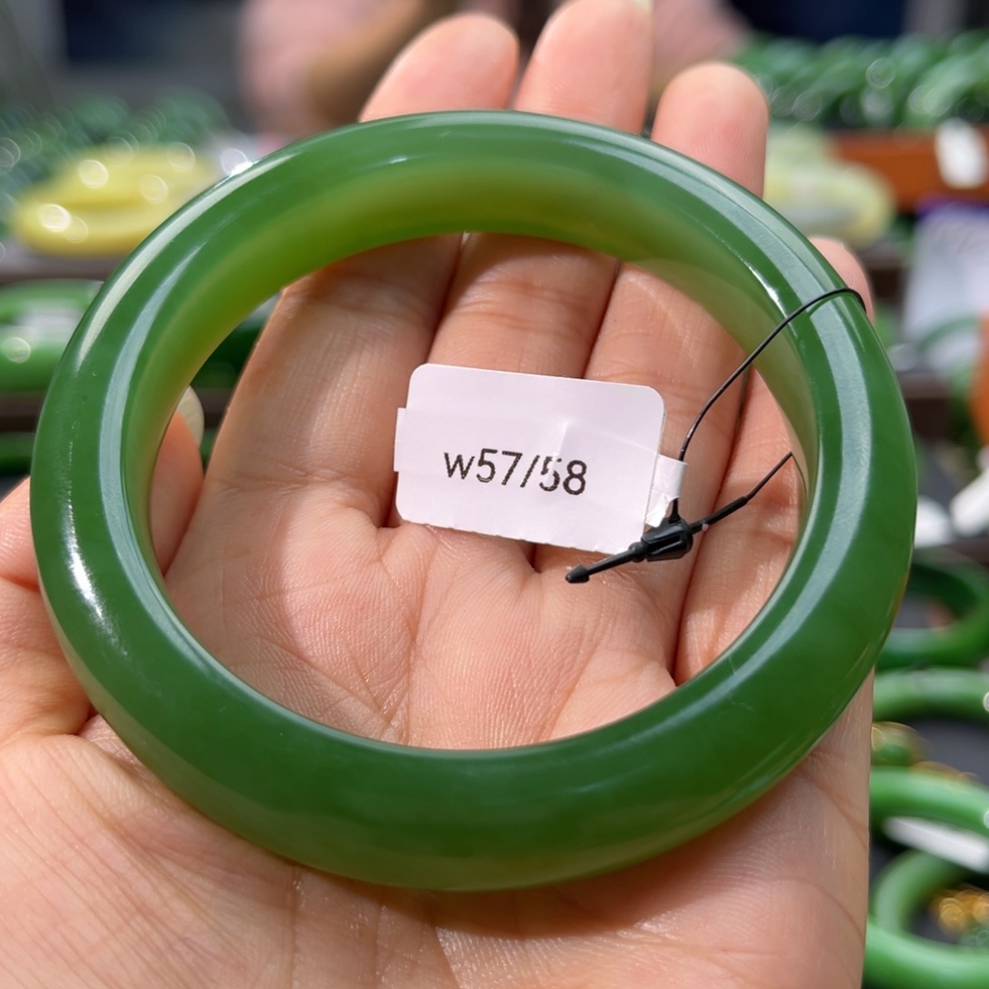 和田玉（碧玉）手镯未镶嵌