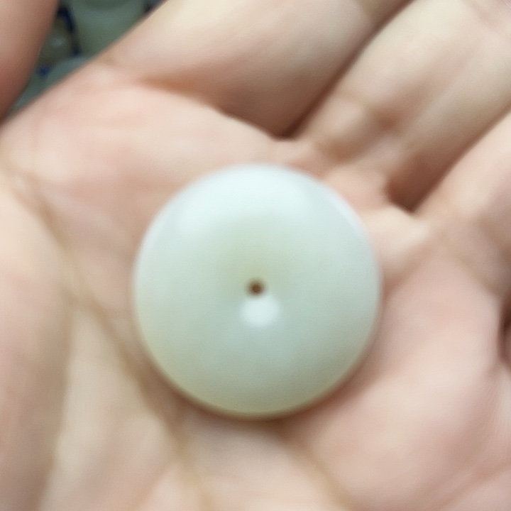 用***8和田玉（青白玉）未镶嵌颈饰