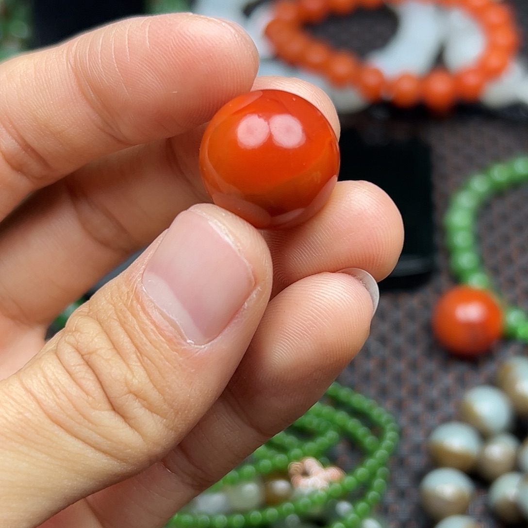 南红玛瑙未镶嵌挂件