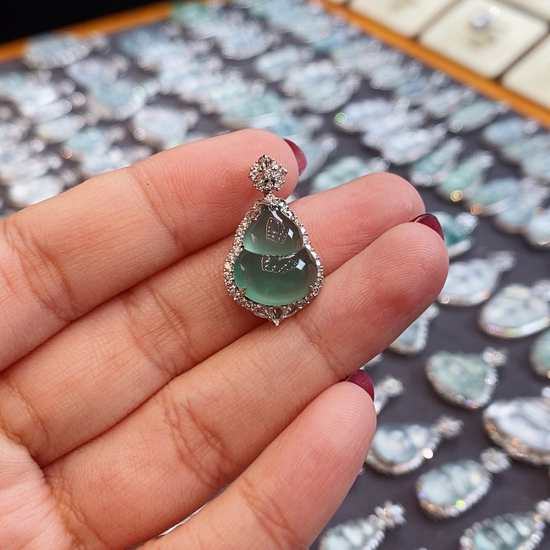 翡翠颈饰未镶嵌天然缅甸a货翡翠