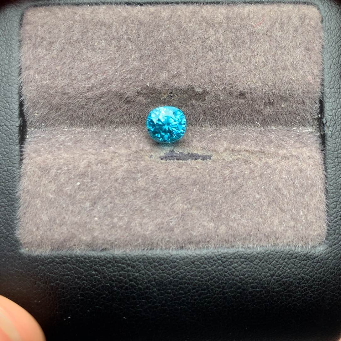未镶嵌天然锆石裸石1.965ct