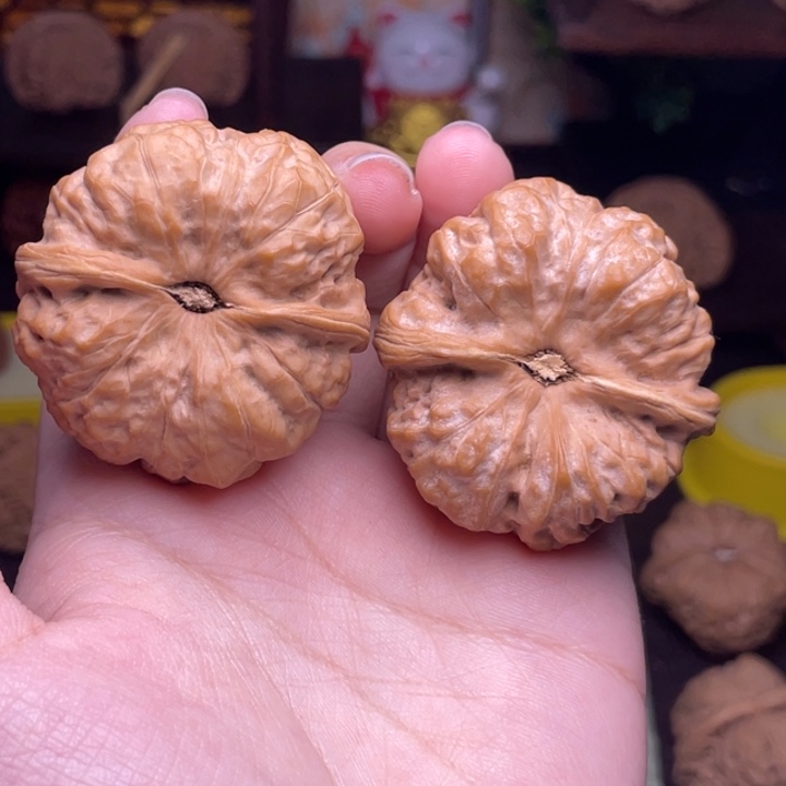 把件桃核闪购11蛙蛙