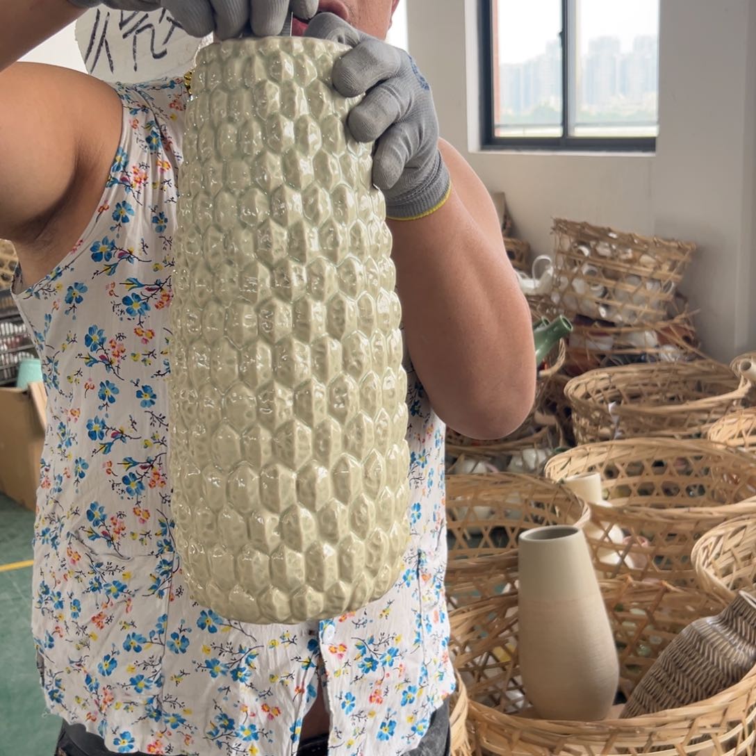 摆件135 号高中低温陶瓷工艺瓶（部分微瑕）