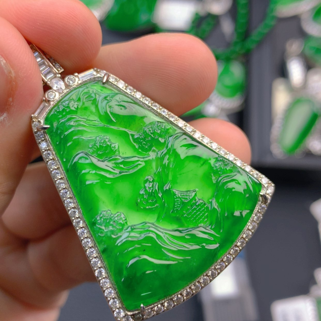 【闪购商品】翡翠颈饰银S925镶嵌111111111