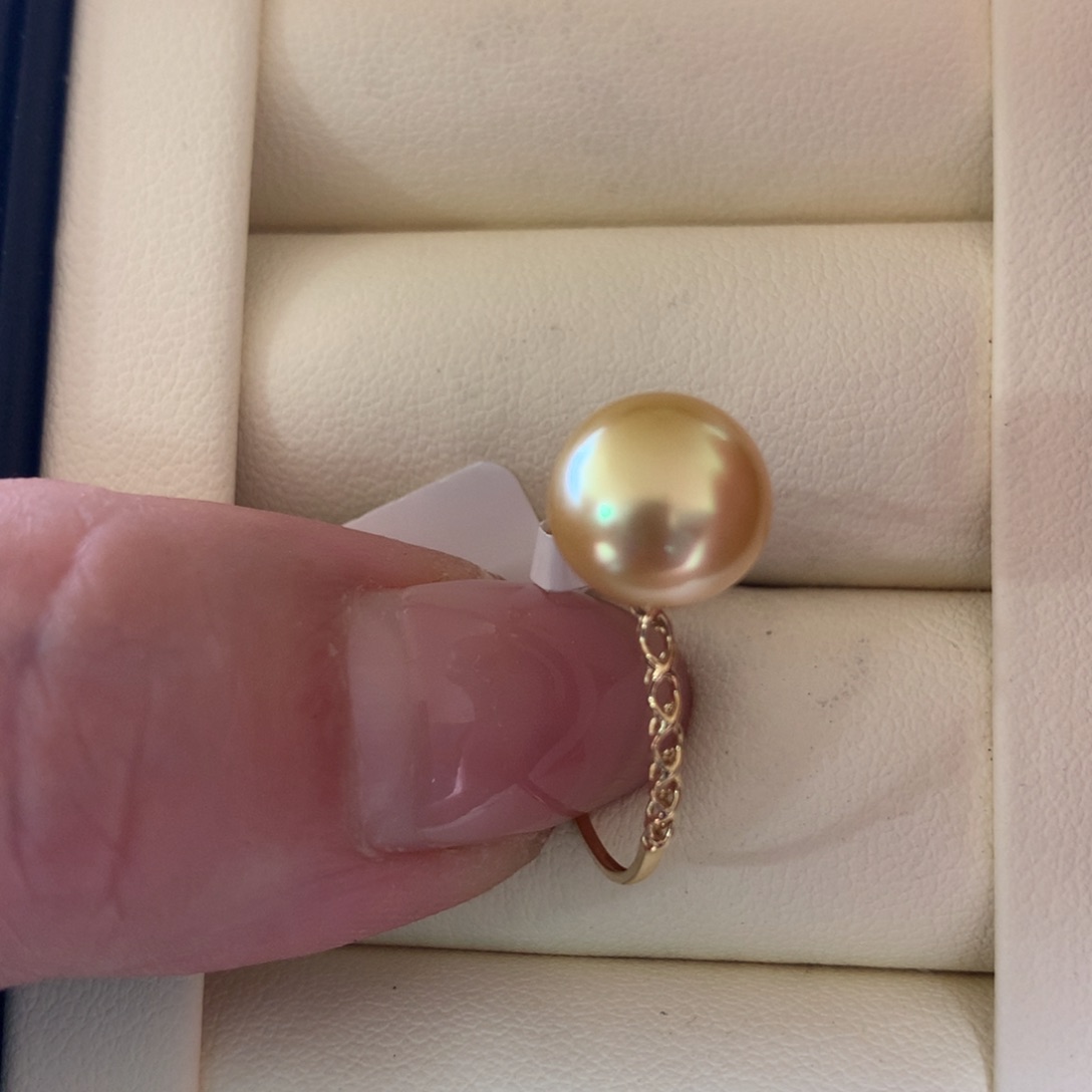 18K金镶嵌海水珍珠戒指