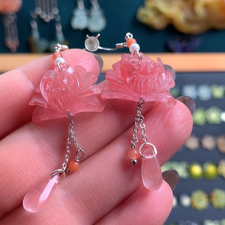 未镶嵌蛇纹石玉耳饰